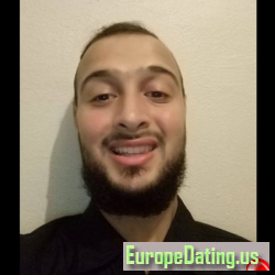 Younes006, 19910716, Bātnah, Bātnah, Algeria Younes006, 19910716, Bātnah, Bātnah, Algeria