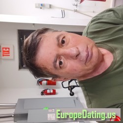 Alexandros, 19750412, Athens, Attikí, Greece