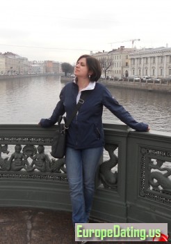 <p>I like Saint-Petersburg very much. It is a wonderful city where Russian history becomes alive.</p>