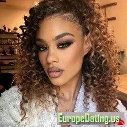 Rebbeca33, 19921129, Bridlington, Humberside, United Kingdom