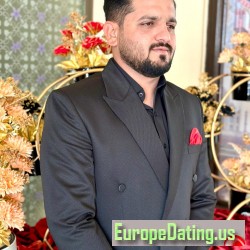 Guru, 19981107, Jhang, Punjab, Pakistan