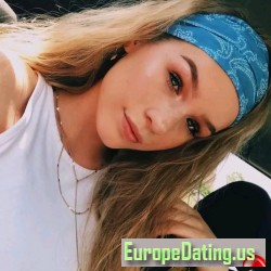 Betty_Anderson, 19921216, Winchester, Hampshire, United Kingdom Betty_Anderson, 19921216, Winchester, Hampshire, United Kingdom