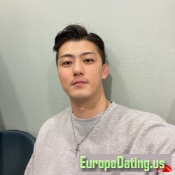 Min-Joon, 19871222, Hanwell, London, United Kingdom Min-Joon, 19871222, Hanwell, London, United Kingdom