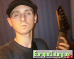 guitarplayer, Yucca Valley, United States guitarplayer, Yucca Valley, United States