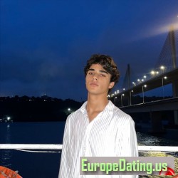 Ahmad7, 20060313, Muzaffarābād, Azad Kashmir, Pakistan Ahmad7, 20060313, Muzaffarābād, Azad Kashmir, Pakistan