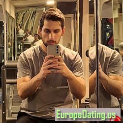 Patron, 19880504, al-H̨ammāmāt, Nābul, Tunisia