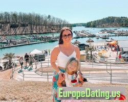 CherokeeLady, 41, Reston, Virginia, United States