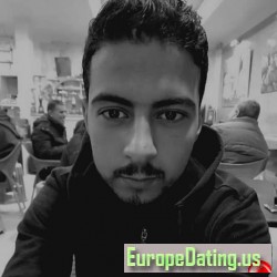 Badiie, 19991024, Jarbah H̨awmat-as-Sūq, Madanīyīn, Tunisia