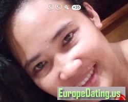 Carmelareyes, 27, Tanjay, Central Visayas, Philippines