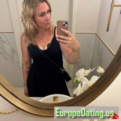 Ella2020, 19820404, Hamburg, Hamburg, Germany Ella2020, 19820404, Hamburg, Hamburg, Germany