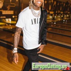 Gumbil, 20070804, Kumasi, Ashanti, Ghana Gumbil, 20070804, Kumasi, Ashanti, Ghana